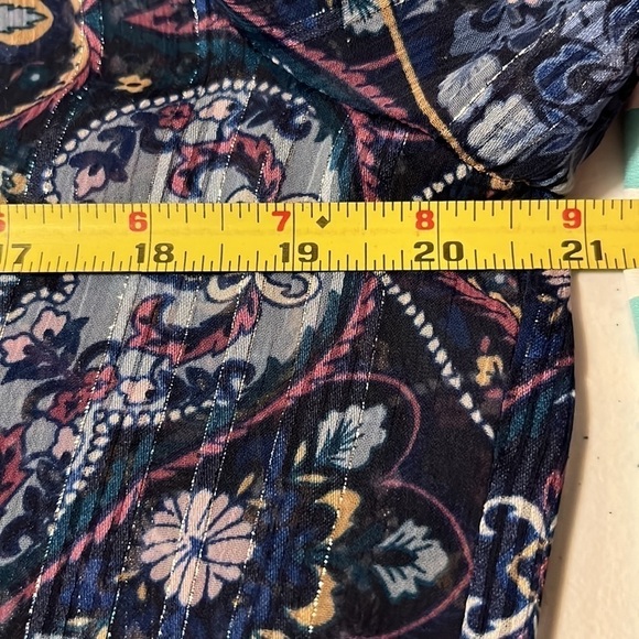 Laundry blouse, blue semi sheer with metallic threads. Sm - Picture 3 of 6